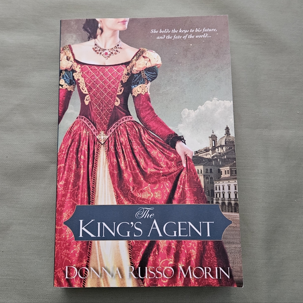 The King's Agent by Donna Russo Morin Paperback